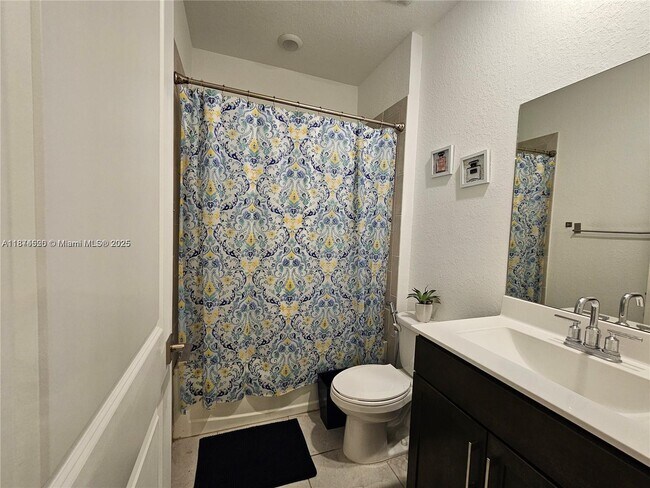 Photo - 1015 SE 24th Terrace