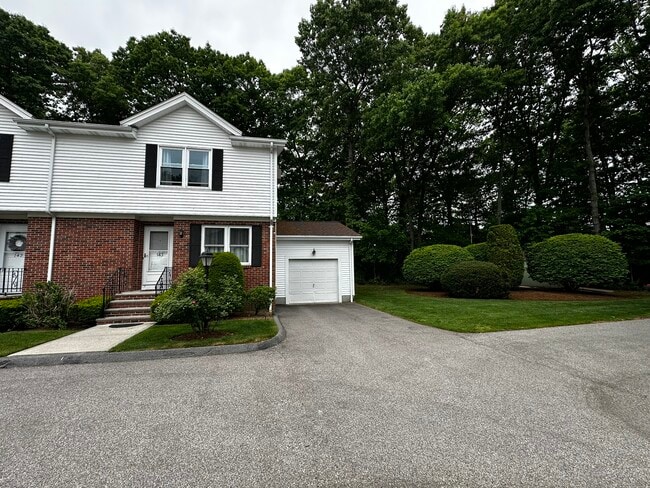 Photo - 143 Oak Park Dr Unit Townhouse w/garage