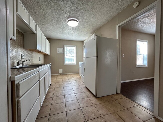 Photo - 2409 31st St Unit WBM 2409 31st Street