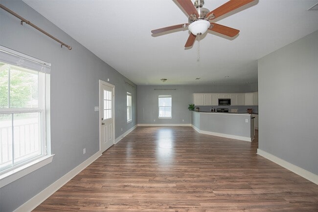 Photo - 1612 W Willis St