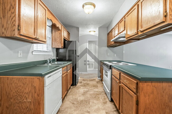 Photo - 1565 New Oxford Rd