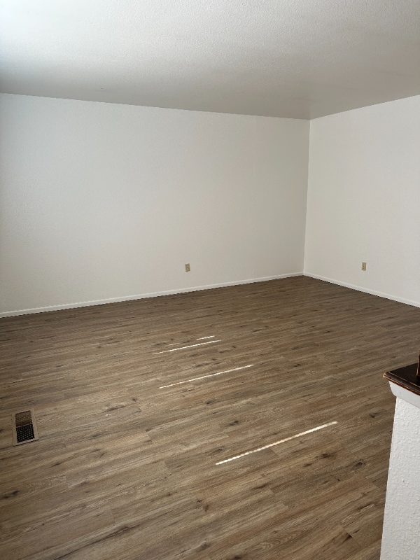 2803 E 22nd St Unidad C