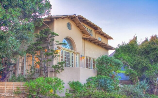 5 br, 3 bath House - 3618 Villa Escondido - 5 br, 3 bath House - 3618 Villa Escondido