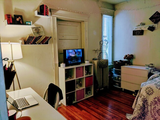 Photo - 1612 Floyd Ave Unit Apt. B