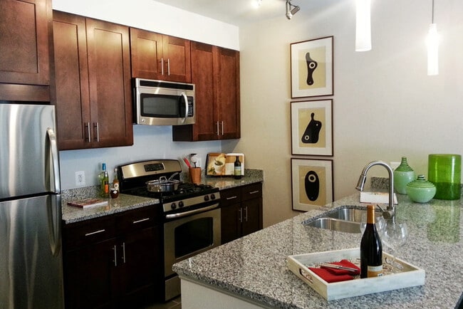 Renaissance Garden Walk - Must be Age 62+ - Renaissance Garden Walk - Must be Age 62+ Apartamentos