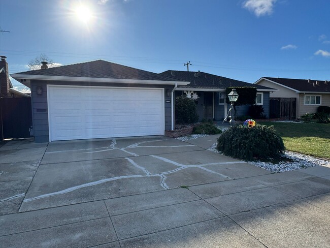 Photo - 38267 Farwell Dr