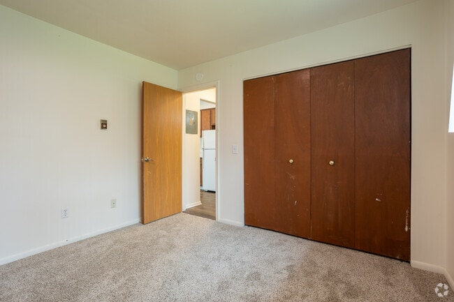1BR, 1BA - 545SF - Bedroom