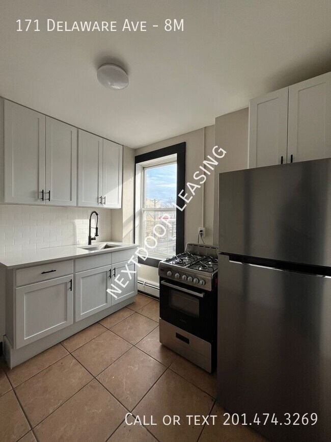 Building Photo - 171 Delaware Ave Unit 8M