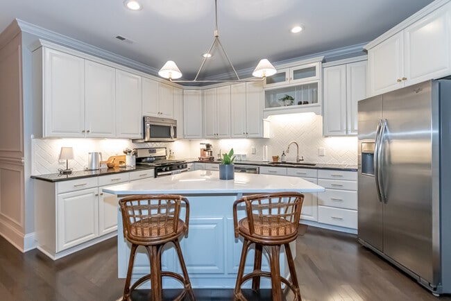 Dilworth home available immediately! - Dilworth home available immediately!
