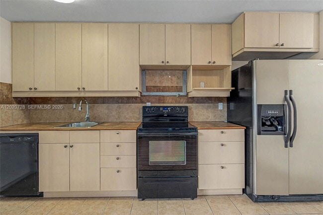 60 NW 79th St Unit 6