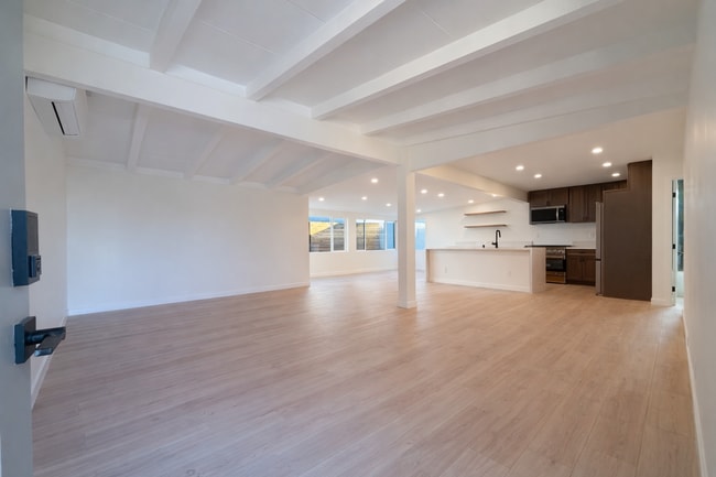 Photo - 4601 Almayo Ave Unidad 1