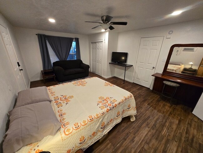 Photo - 4200 Rusk St