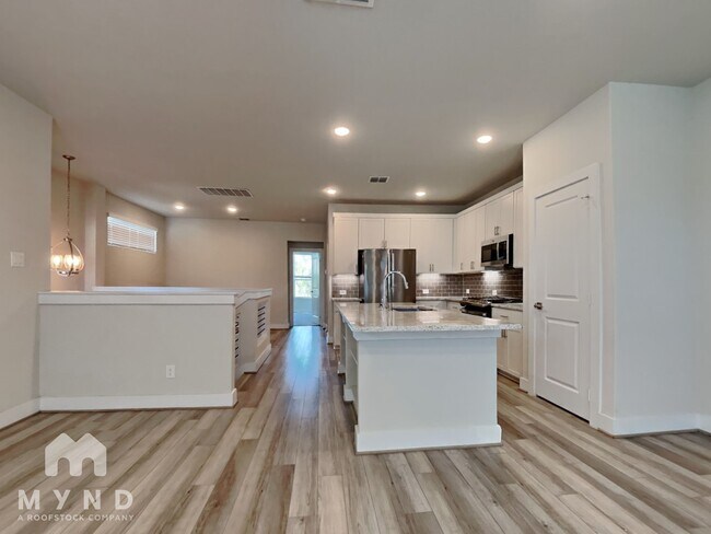 Photo - 8851 Oakland Rd