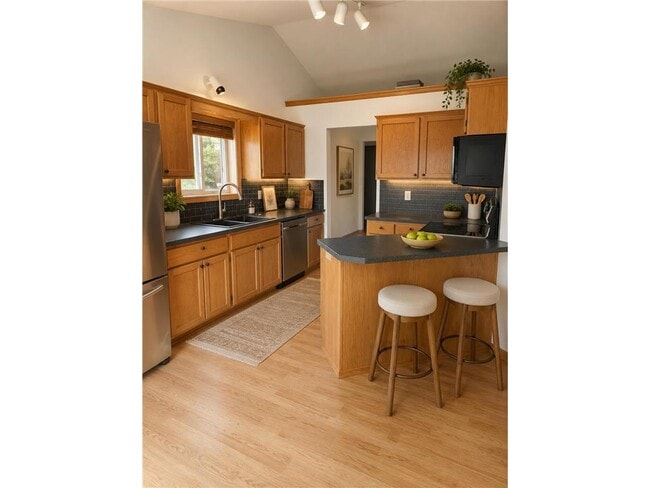 Photo - 5398 Kahler Dr NE