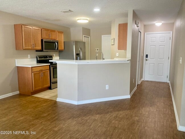 Photo - 196 Brookfall Dr House