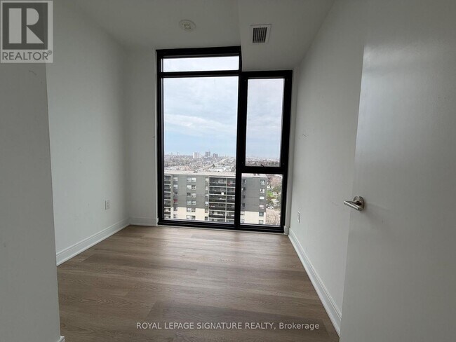 Photo - 86 Dundas St E Unit 1314