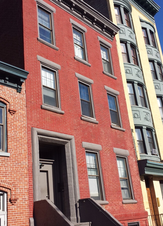 Building Photo - 66 Mercer St Unit #1