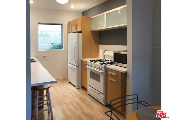 Photo - 1145 Larrabee St Unidad 3