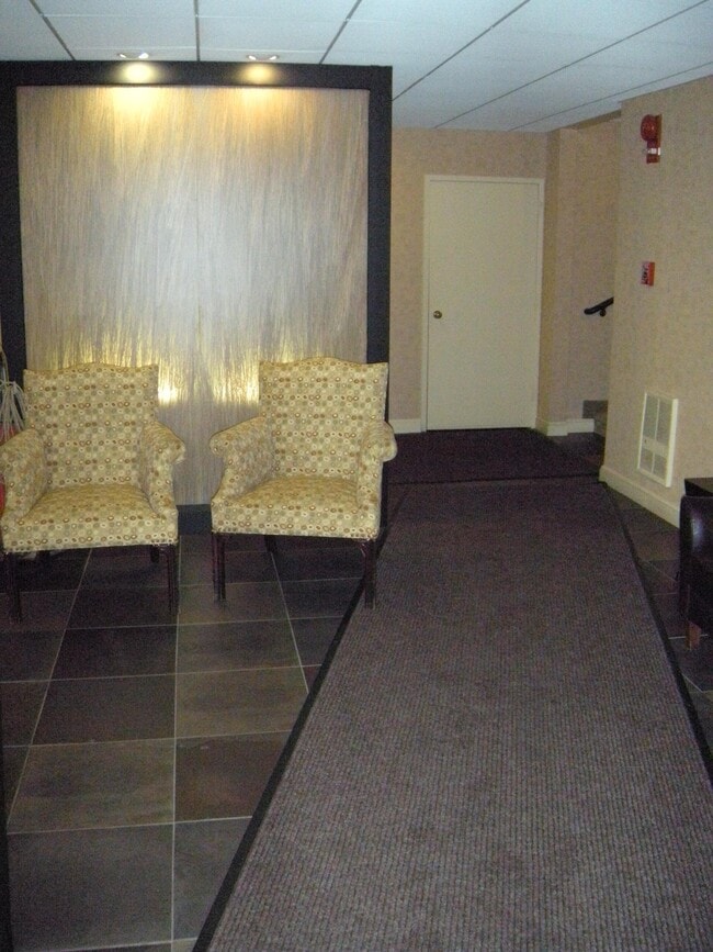 Photo - 125 Pleasant St Unit #125