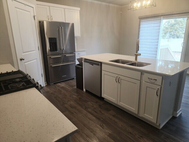 Photo - 2521 NW Woodbury Dr