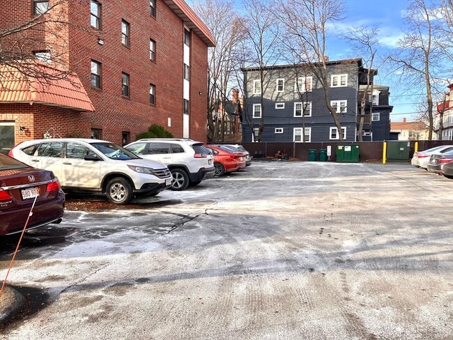 Photo - 8 Nahant Pl Unidad 202