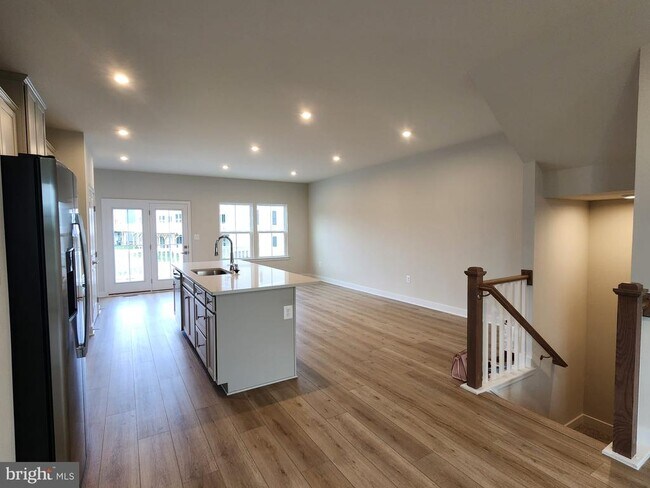 Photo - 9400 Tanfield Dr