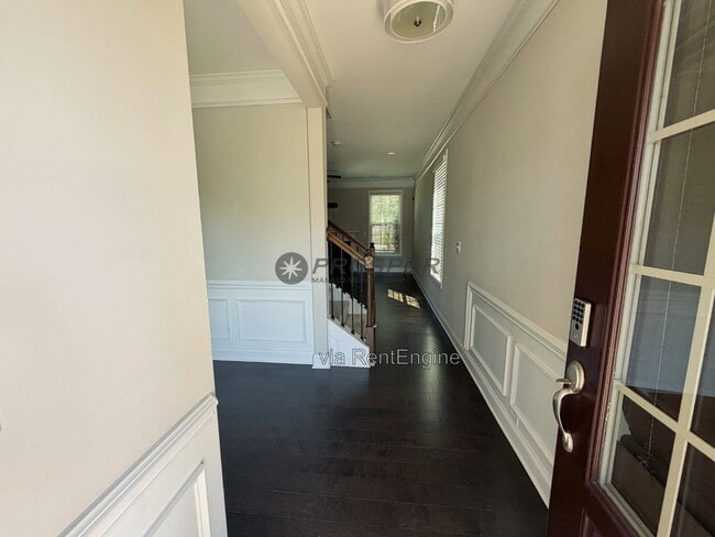 Photo - 108 Redmont Ct