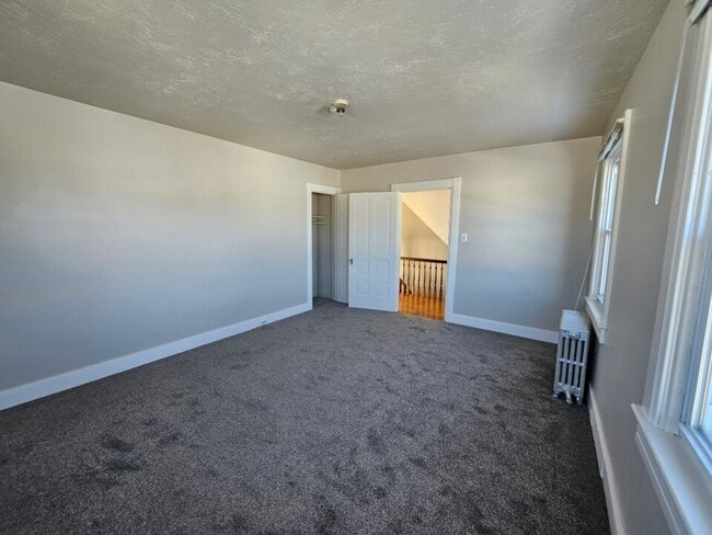 Building Photo - 147 S Main St Unit 147 S. Main Street - 2nd Floor