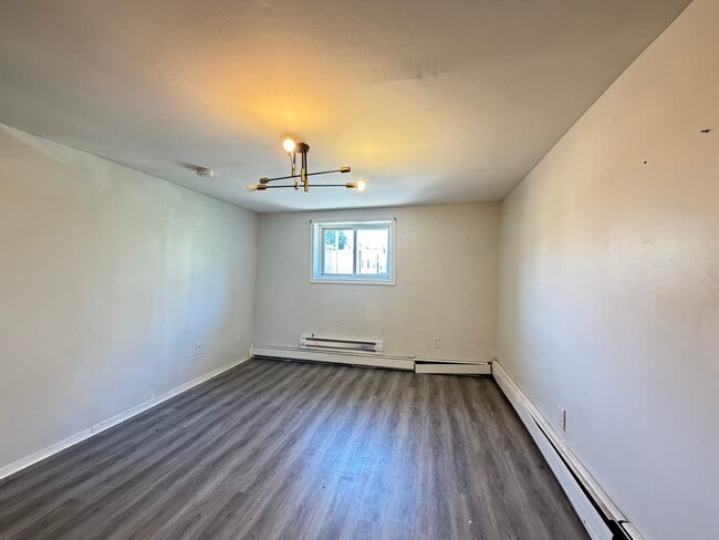656 Ocean Ave 1F