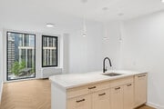 3BR, 2BA - 880SF - Kitchen