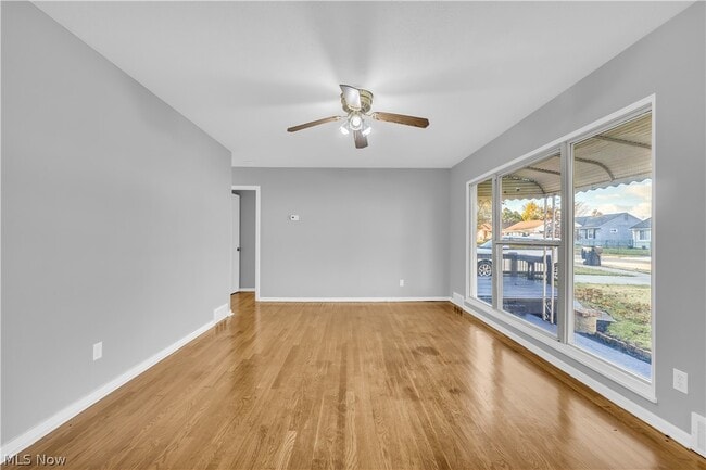 Photo - 13813 Leroy Ave