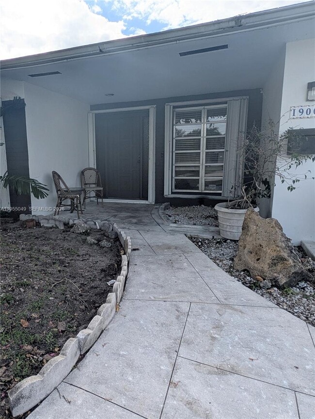 Photo - 1900 NE 186th Dr