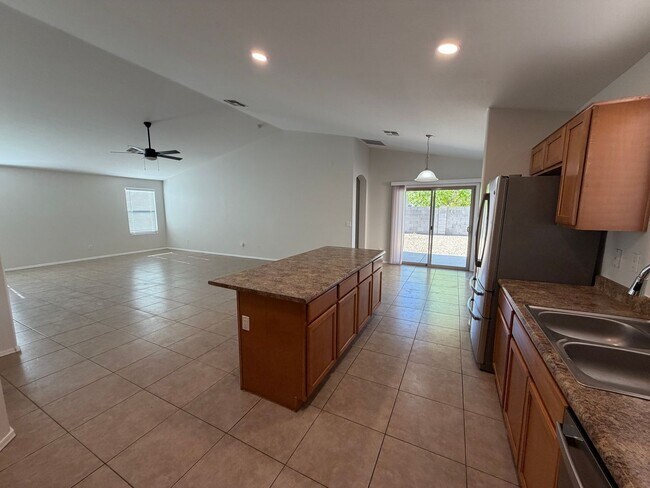 13925 W Mauna Loa Ln
