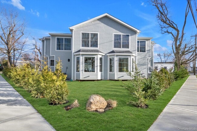 Photo - One Manhasset Ave