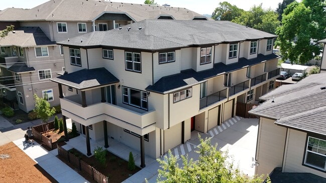 Photo - 4 Bedroom / 4 bath New Townhome. Every bedroom is its own Master Suite with your own full bathroo...