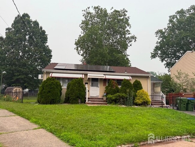 Building Photo - 89 Oak Ln