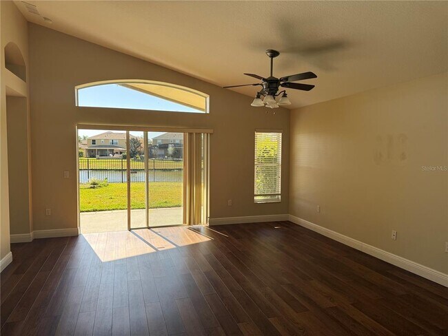 Photo - 5785 Lake Champlain Dr