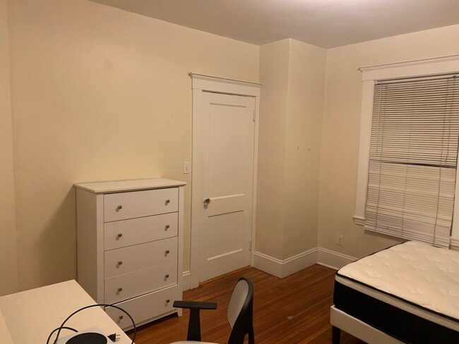 Photo - 209 Chestnut Hill Ave