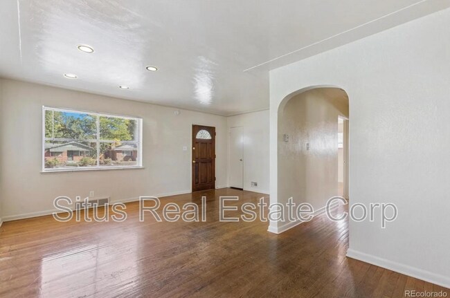 Photo - 1875 S Clayton St