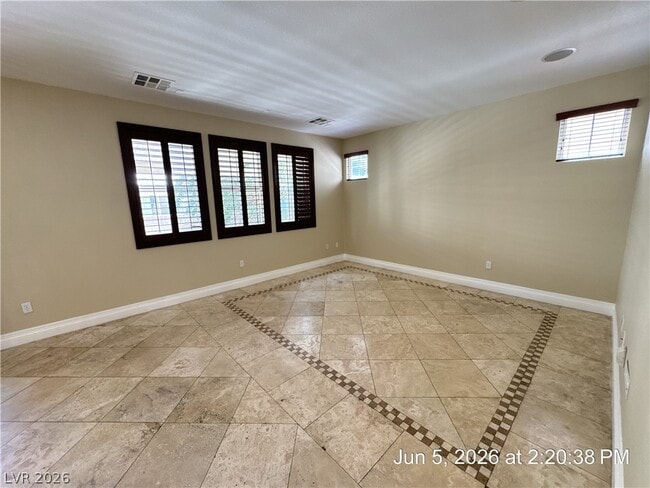 Photo - 3373 Osiana Ave