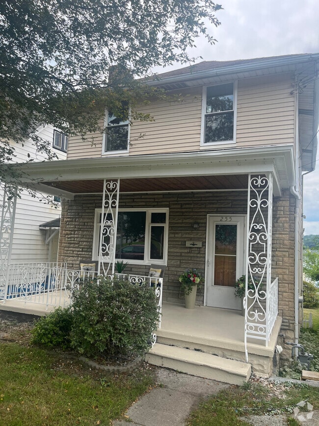 Building Photo - 255 State St Rental