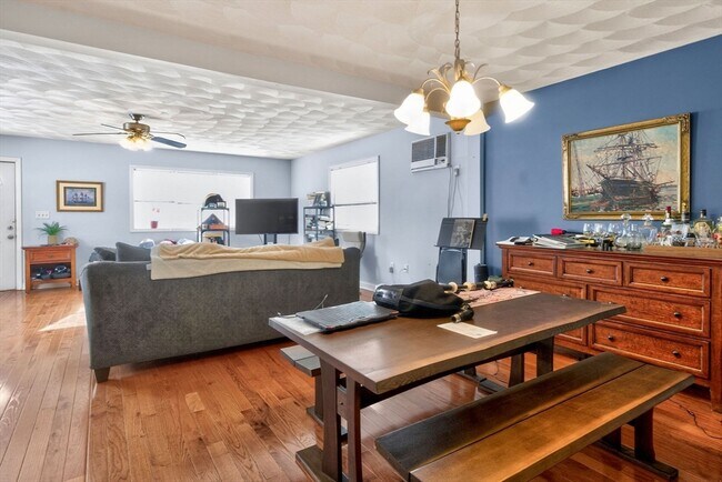 Photo - 43 Prescott St