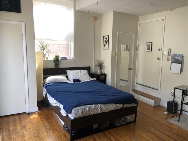 Photo - 927 Pine St Unit 302
