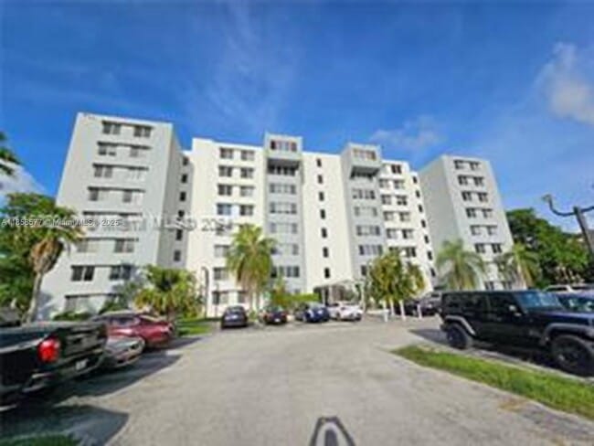 Building Photo - 9143 SW 77th Ave Unit B208 Rental