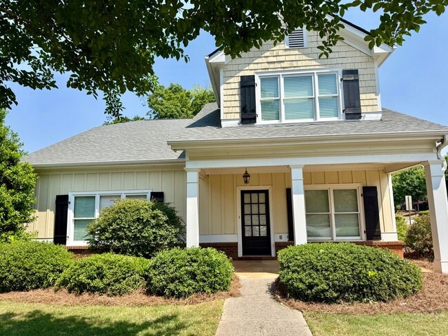 Building Photo - 4BR home close to downtown Watkinsville
