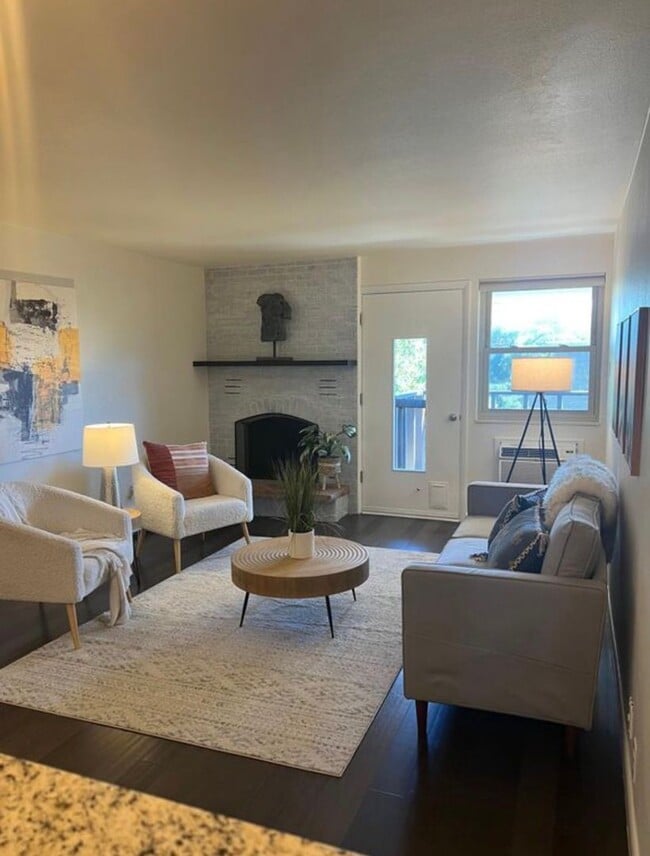 Building Photo - Cap Hill Gem – Walk to Cheesman Park | Pool + Balcony Unit 509