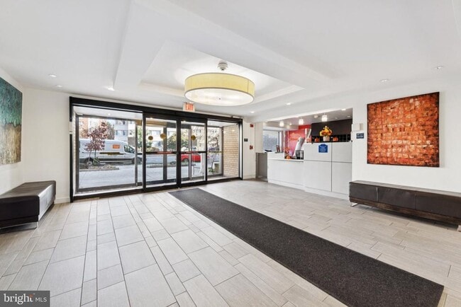 Building Photo - 5410 Connecticut Ave NW Unit 315