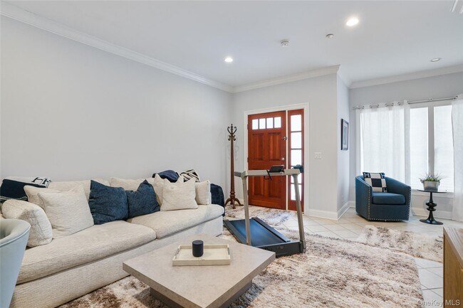 Photo - 11 Station Pl Unidad 9