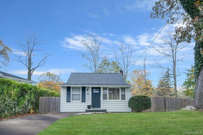 Photo - 120 Lookout Dr House