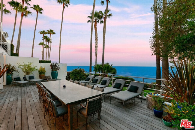 Building Photo - 27428 Pacific Coast Hwy Rental